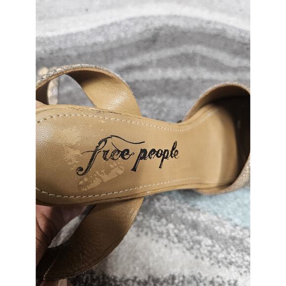 Free people Snakeskin platform block 4.5 in heels Size6.5 - Picture 6 of 7